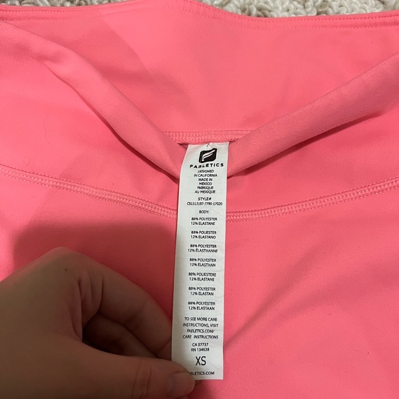 Pink Fabletics capri leggings. Size XS - Picture 3 of 4